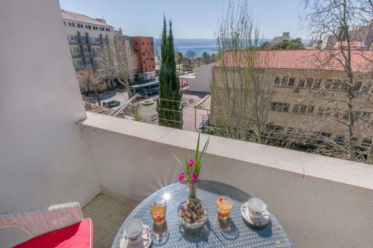 Apartment Nansy Omiš Exterior foto